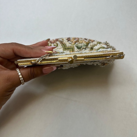 Vintage Handmade Tapestry Beaded Evening bag - Picture 4 of 11